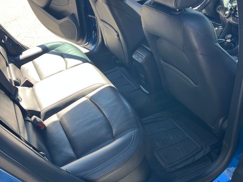 Used 2017 Chevrolet Cruze Premier image 10