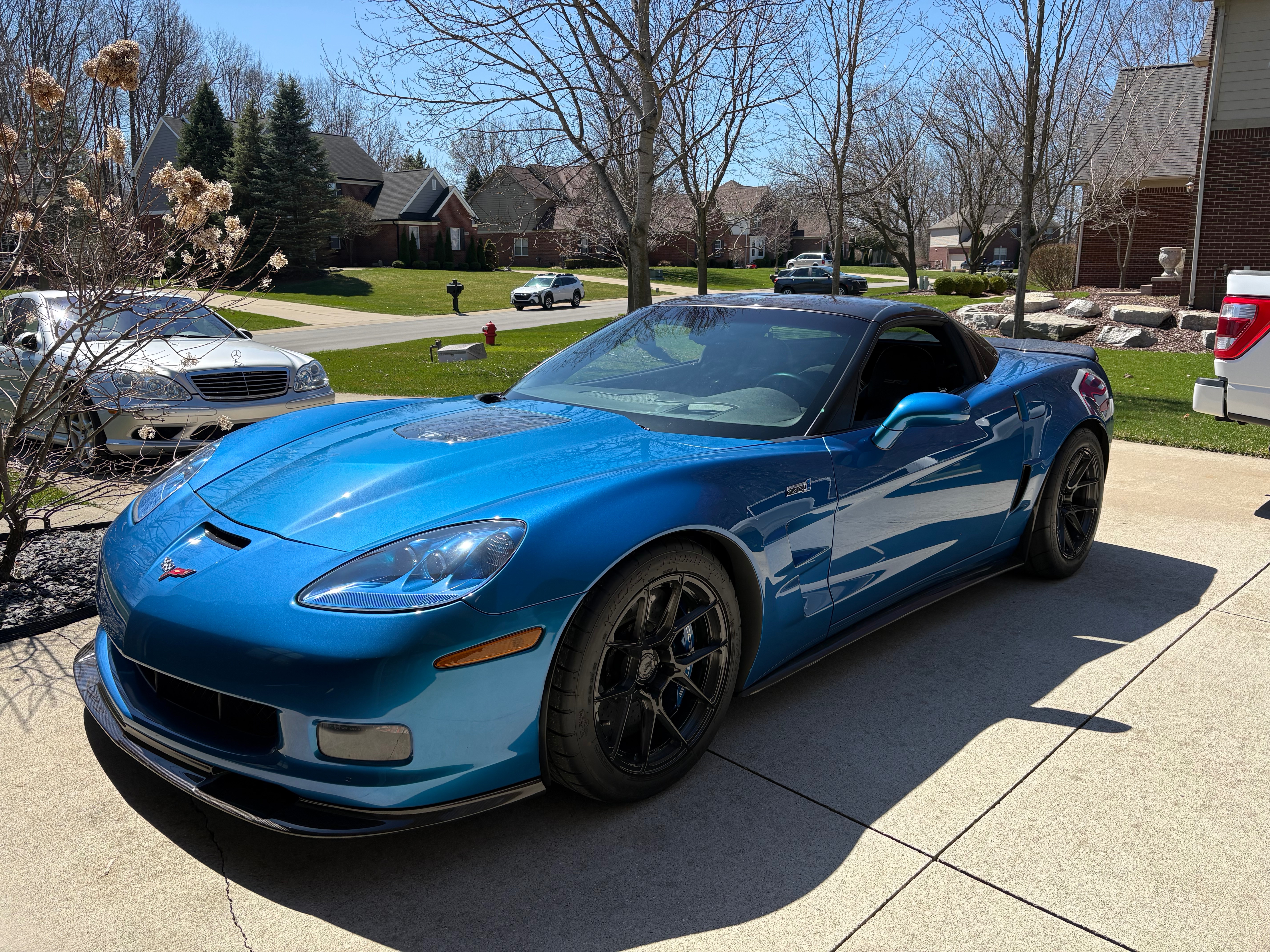Used 2010 Chevrolet Corvette ZR1 w/ Preferred Equipment Group RWD image 1