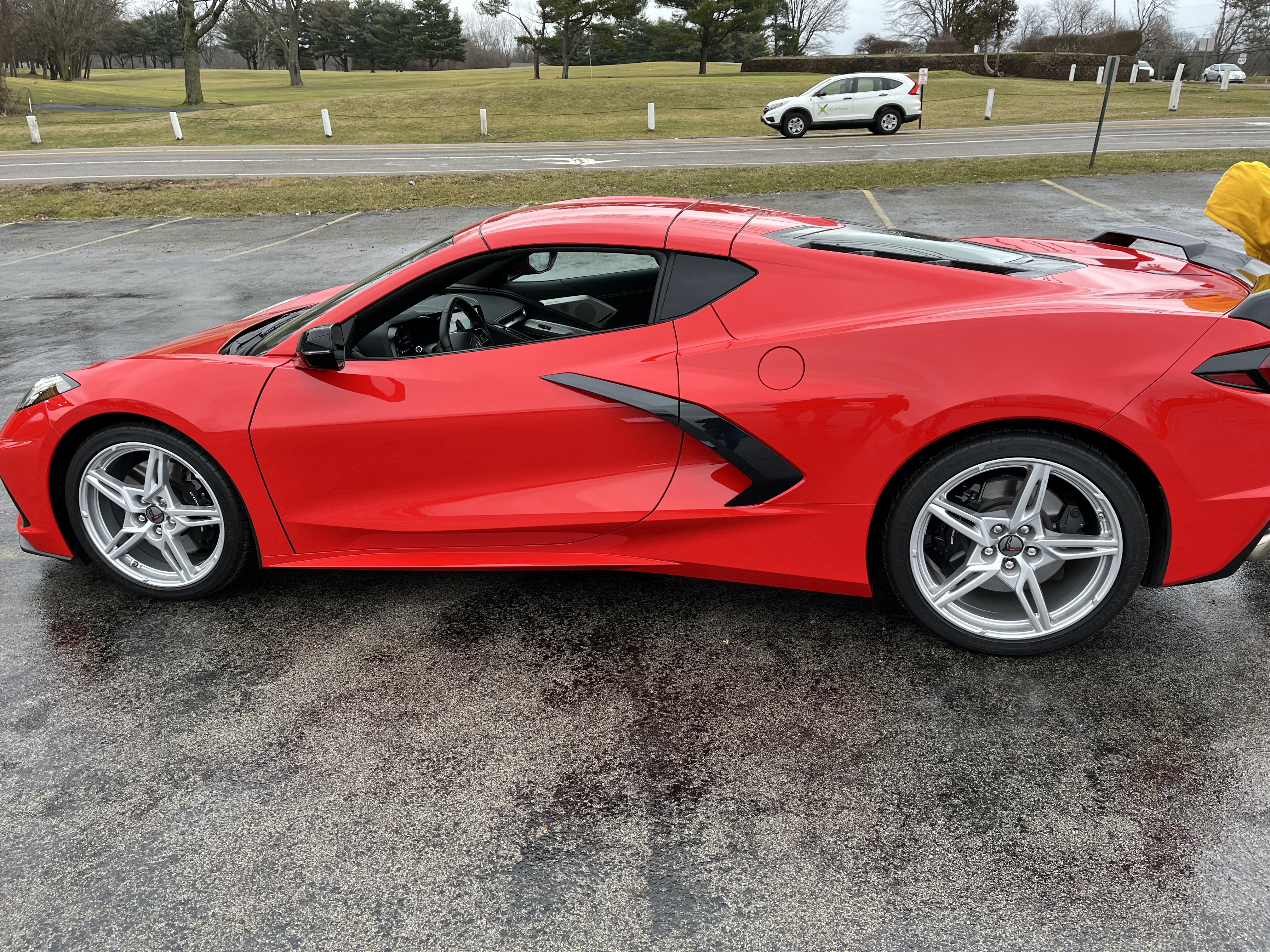 Used 2023 Chevrolet Corvette Stingray Preferred Cpe w/ Z51 Performance Package RWD image 1