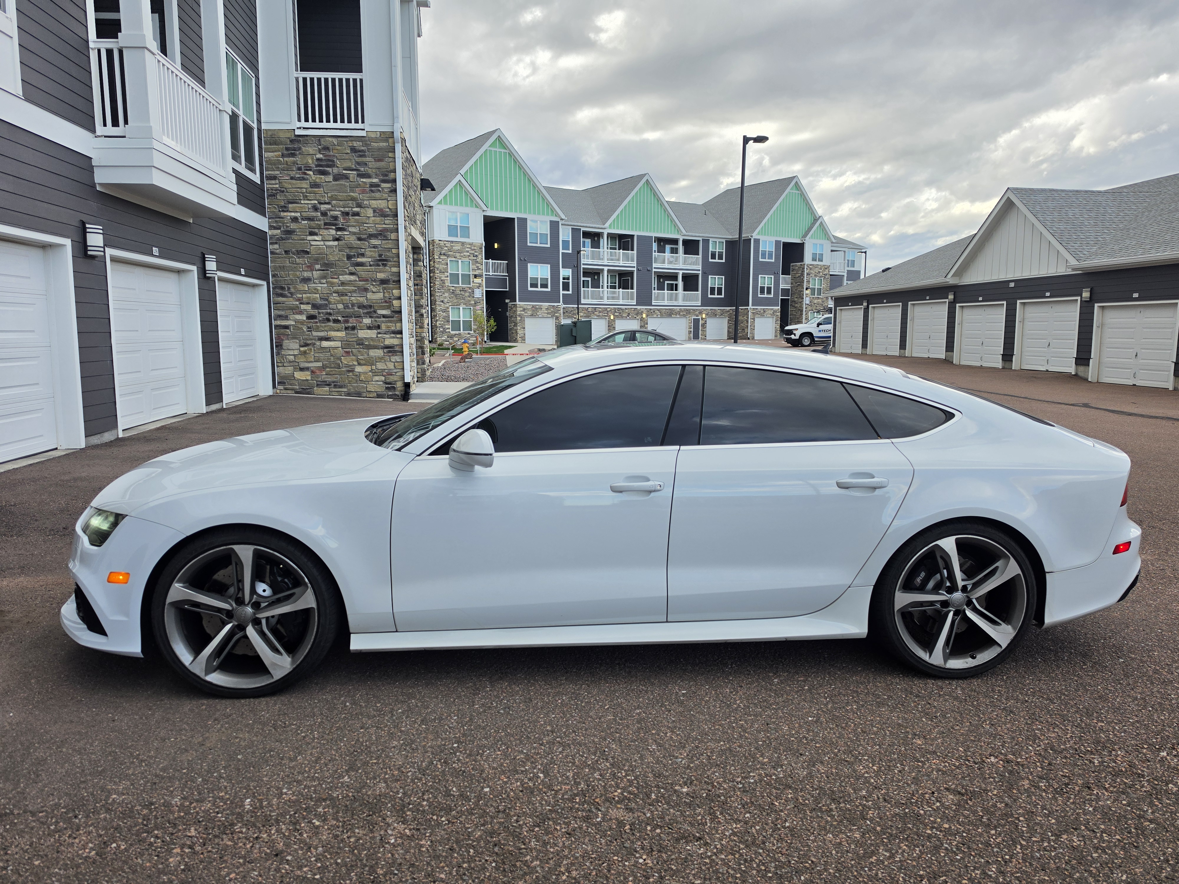 Used 2016 Audi RS 7 Prestige w/ Driver Assistance Package AWD/4WD image 19
