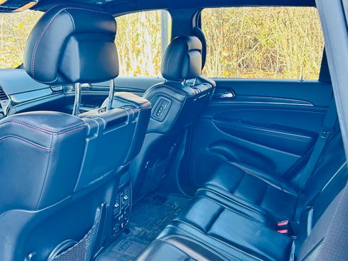 Used 2020 Jeep Grand Cherokee Trailhawk w/ Trailhawk Luxury Group image 28