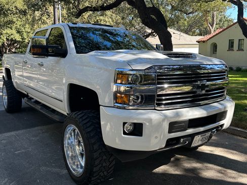 Used 2017 Chevrolet Silverado 3500 High Country w/ Duramax Plus Package image 25