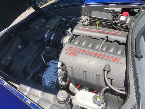 Used 2005 Chevrolet Corvette Coupe w/ Preferred Equipment Group image 16