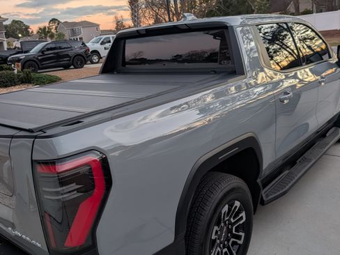 Used 2026 GMC Sierra EV Elevation image 4