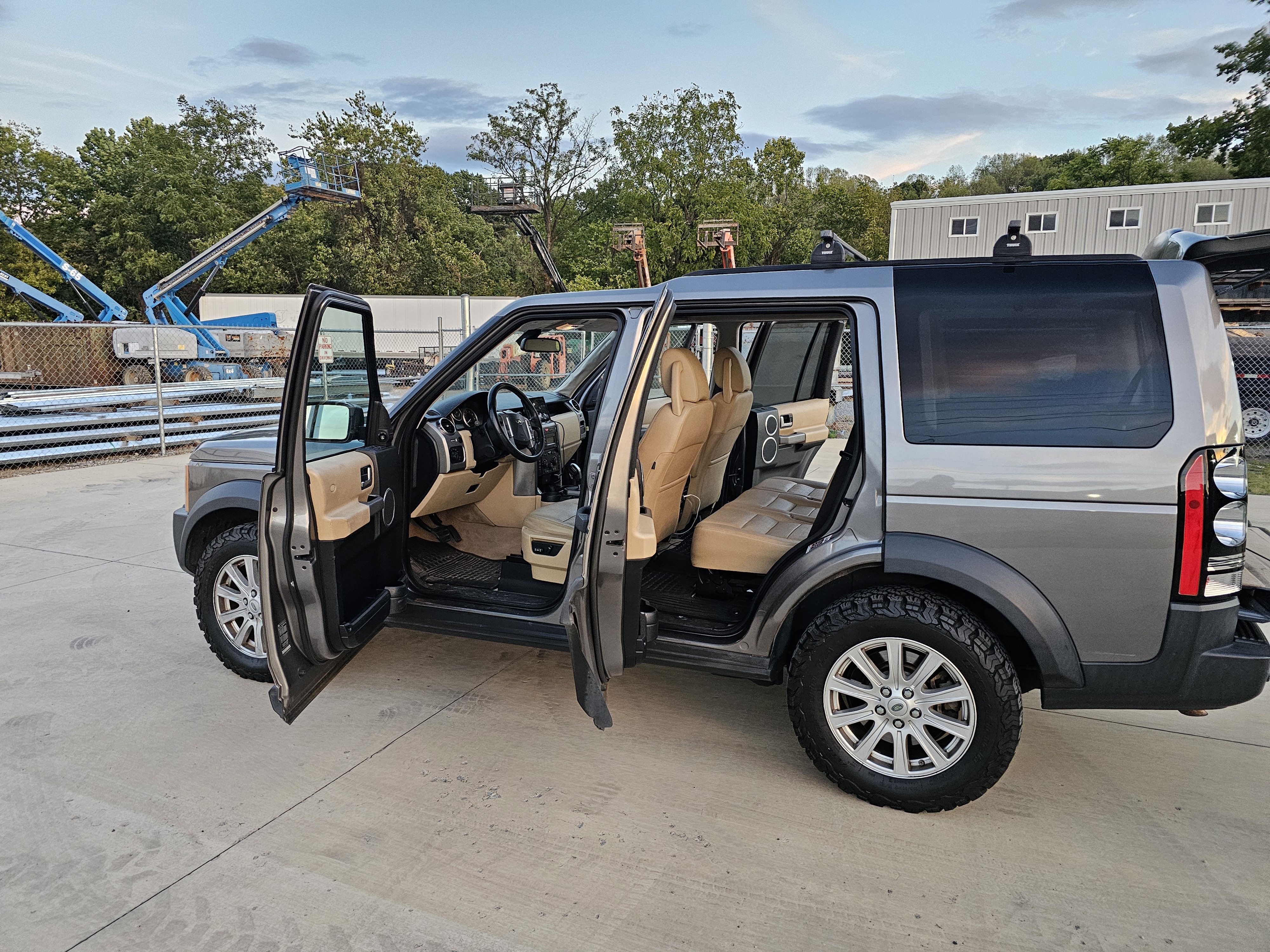 Used 2008 Land Rover LR3 SE AWD/4WD image 11