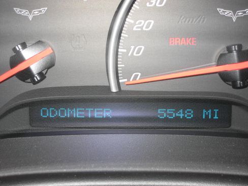 Used 2007 Chevrolet Corvette Coupe w/ Performance Package image 8