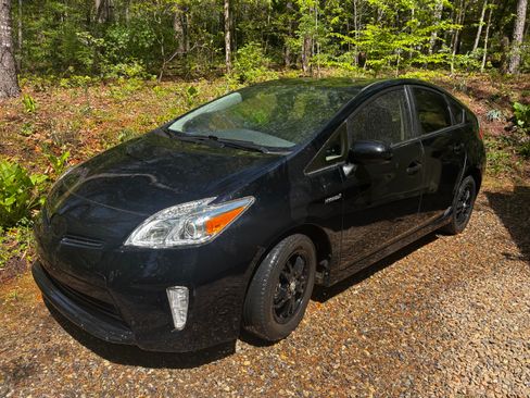 Used 2013 Toyota Prius Persona Series FWD image 1
