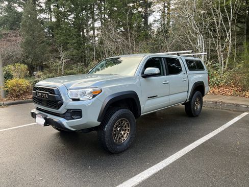 Used 2022 Toyota Tacoma SR5 image 12