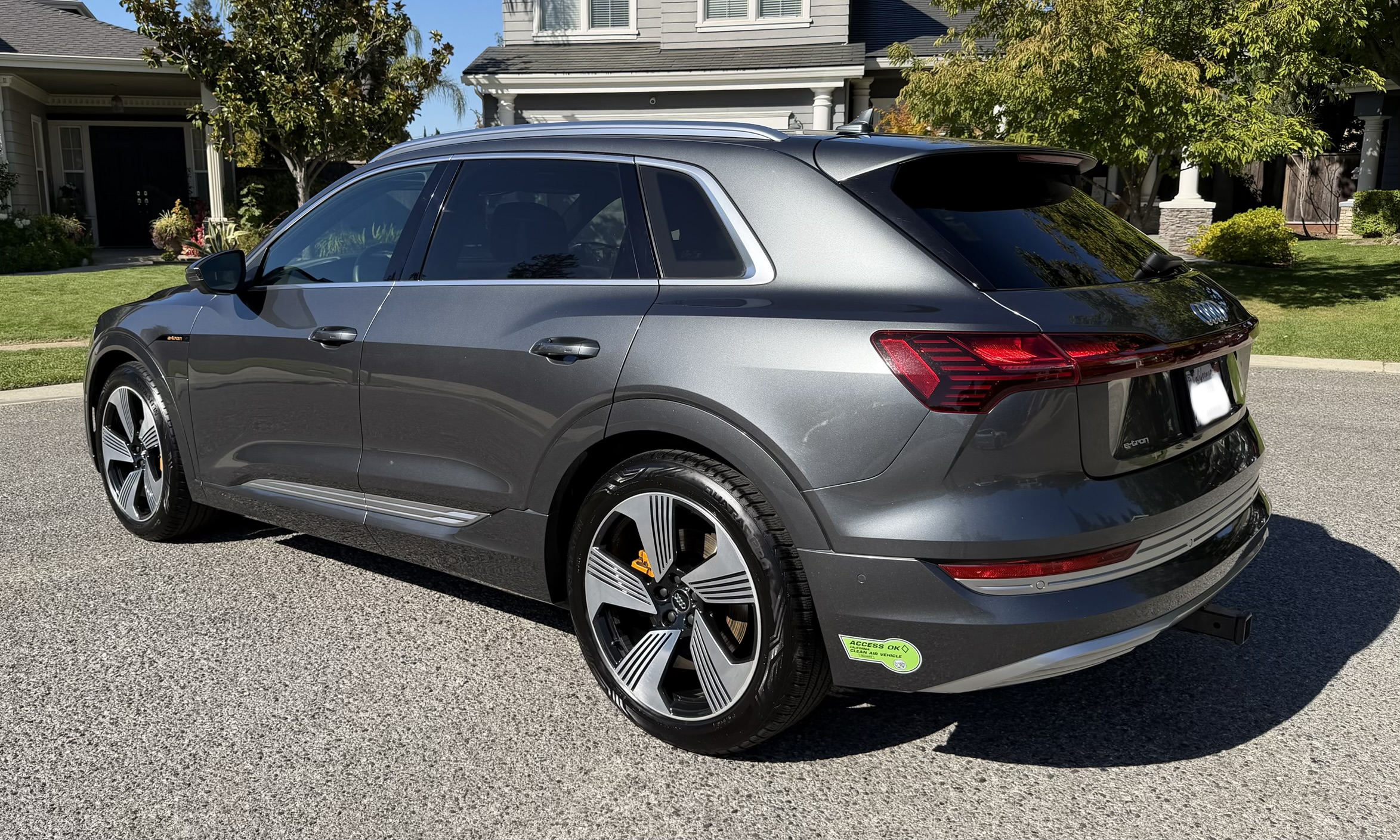 Used 2019 Audi e-tron Prestige w/ Prestige Package AWD/4WD image 8