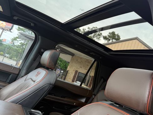 Used 2021 Ford Expedition King Ranch image 21