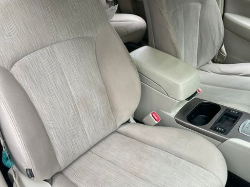 Used 2014 Subaru Outback 2.5i Premium AWD/4WD image 9