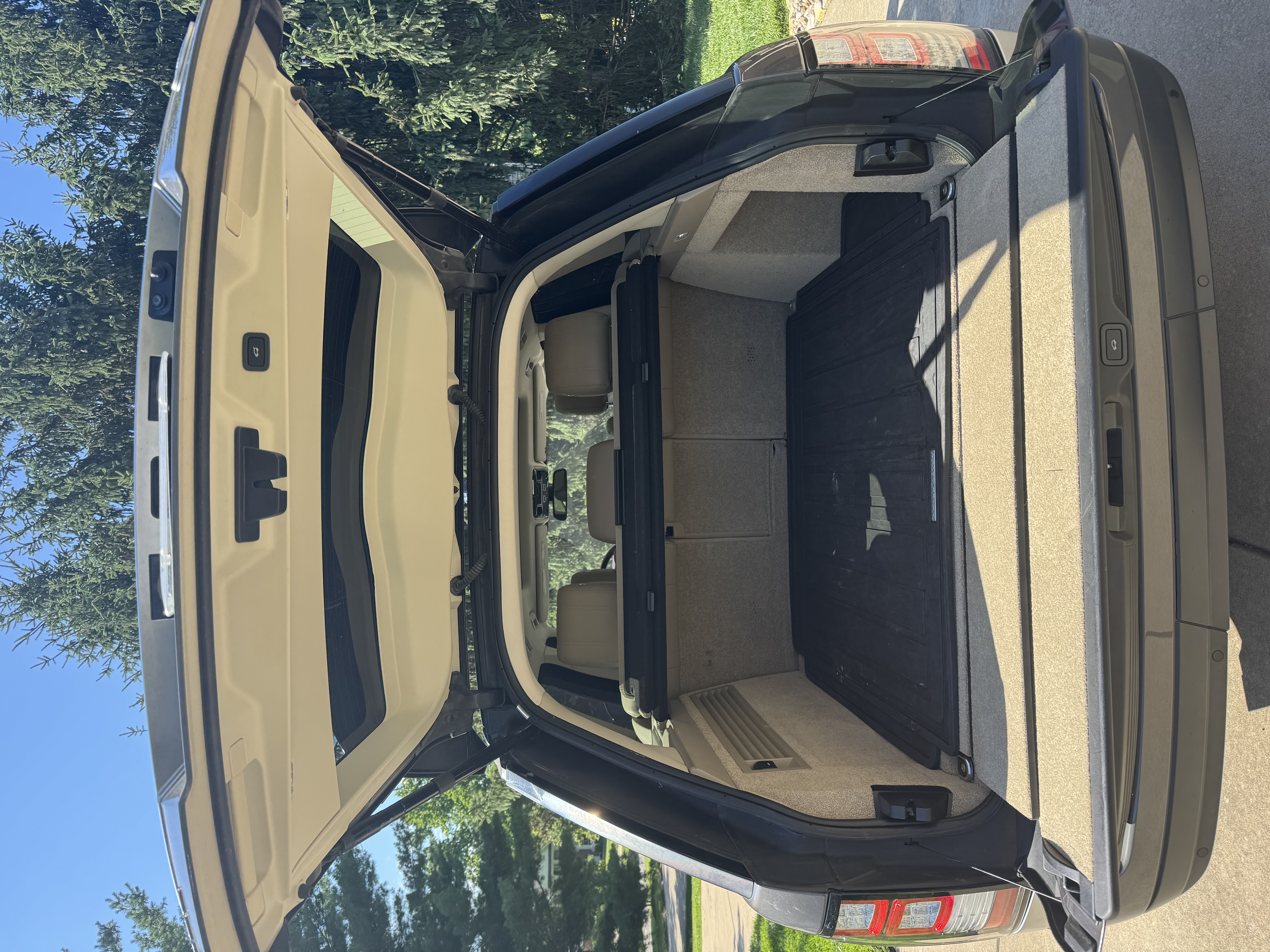 Used 2016 Land Rover Range Rover HSE AWD/4WD image 9
