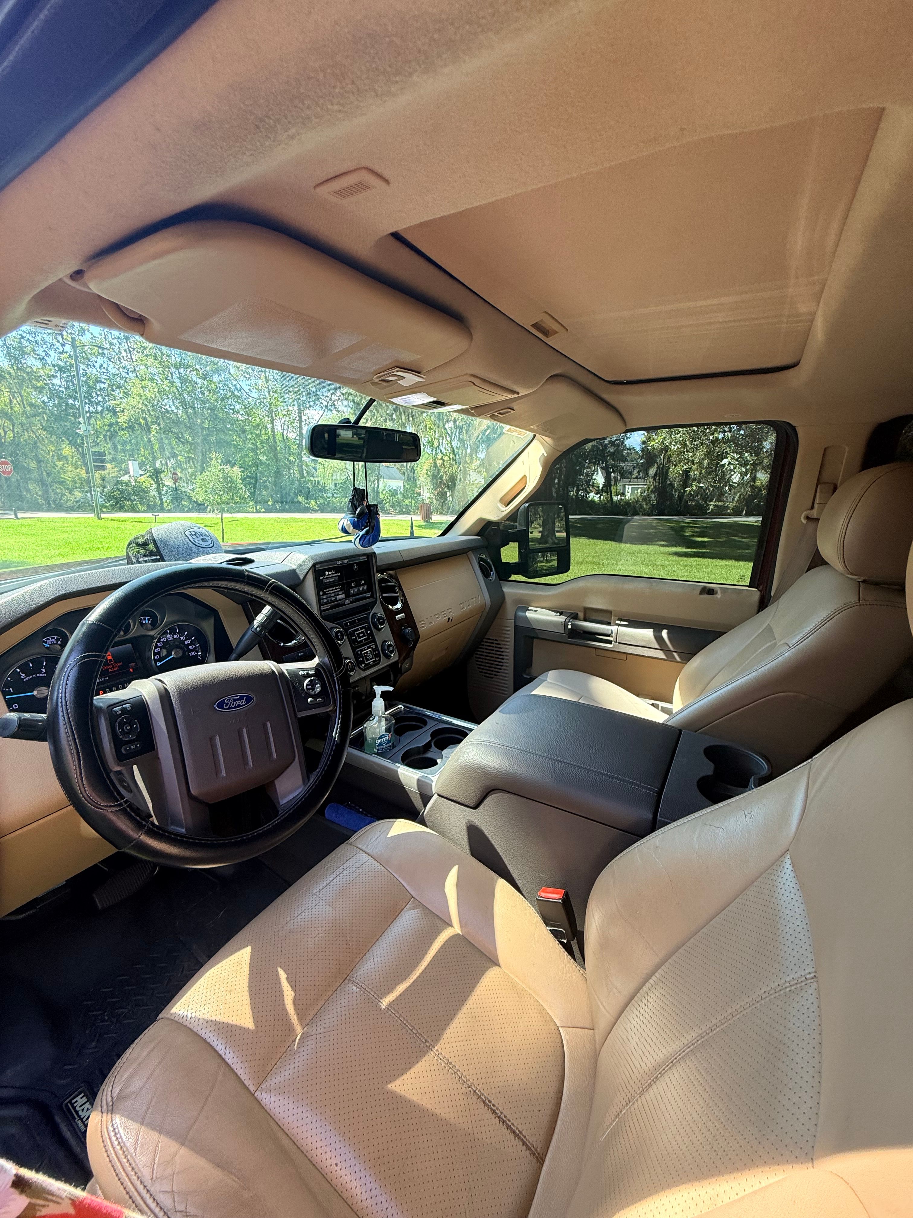 Used 2015 Ford F250 Lariat w/ Chrome Package AWD/4WD image 11