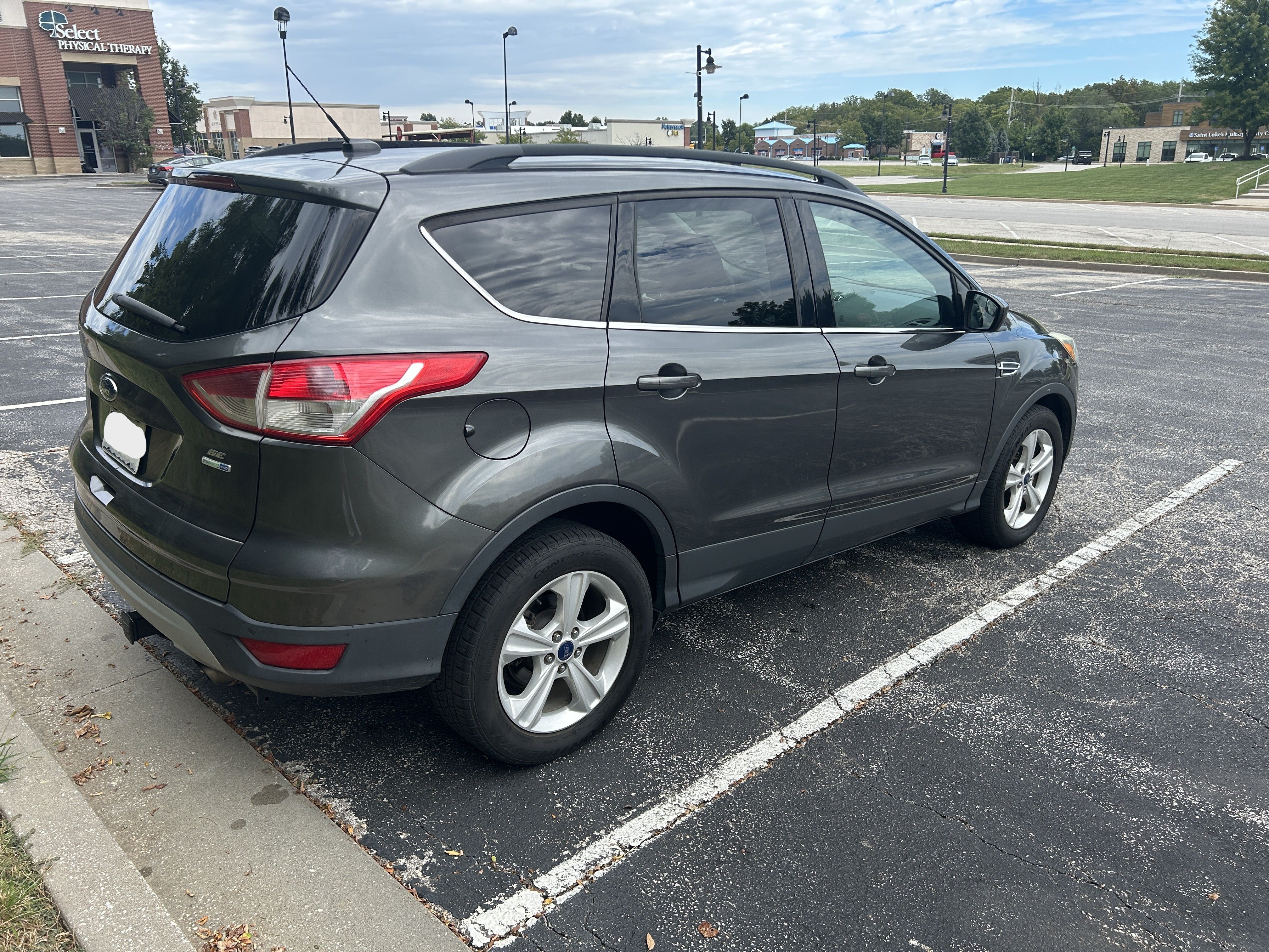 Used 2016 Ford Escape SE w/ Equipment Group 201A AWD/4WD image 5