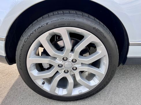 Used 2016 Land Rover Range Rover HSE image 20