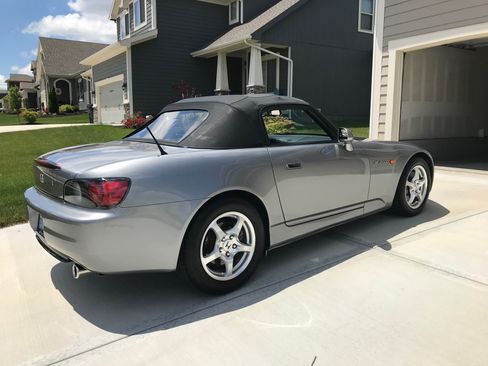 Used 2000 Honda S2000 image 6