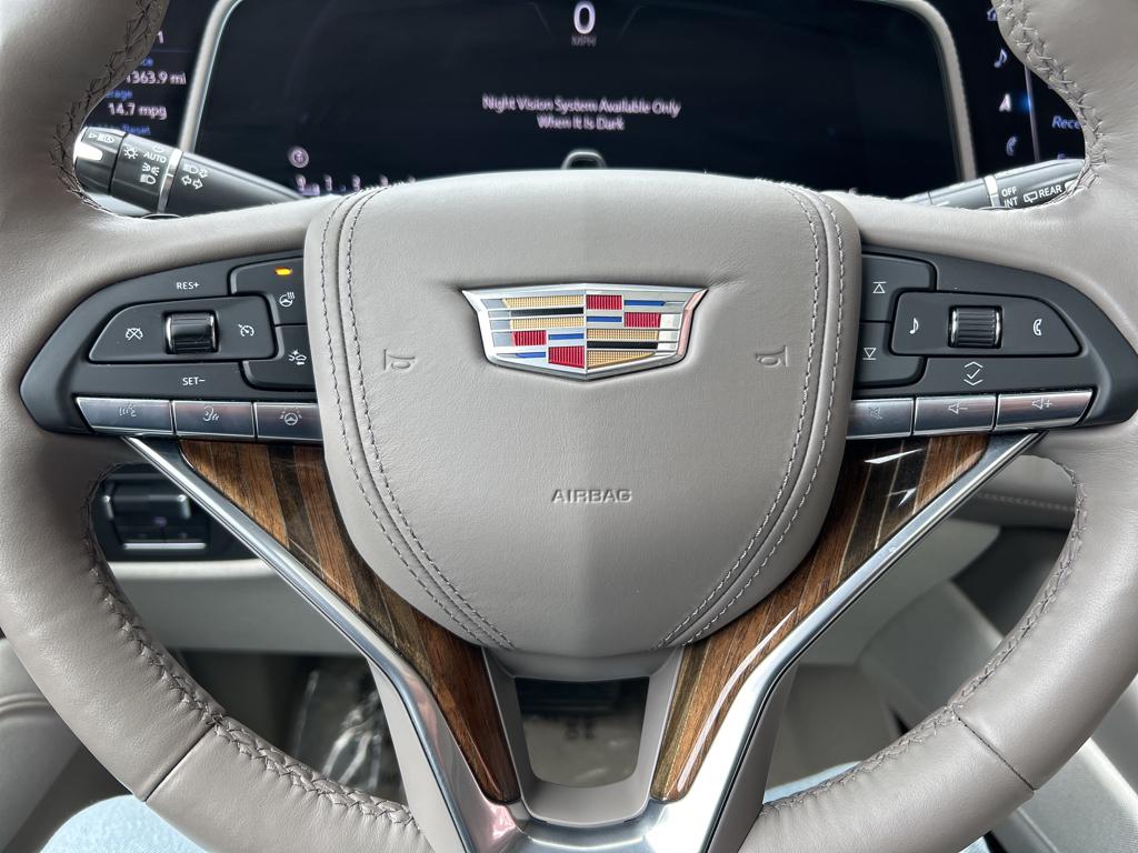 Used 2021 Cadillac Escalade ESV Sport Platinum w/ Heavy-Duty Trailer Package AWD/4WD image 16