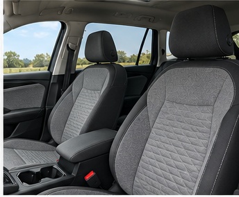 Used 2025 Volkswagen Tiguan S FWD image 2