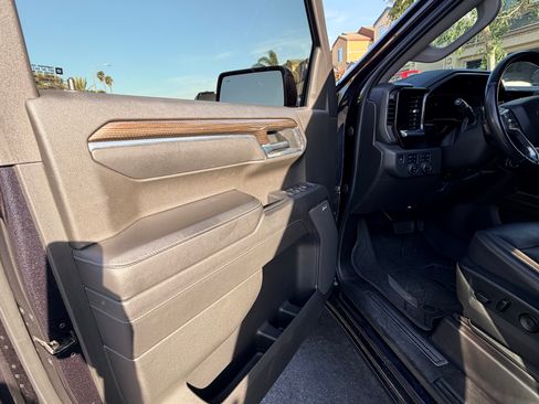 Used 2022 Chevrolet Silverado 1500 LT Trail Boss w/ LT Trail Boss Premium Package image 11