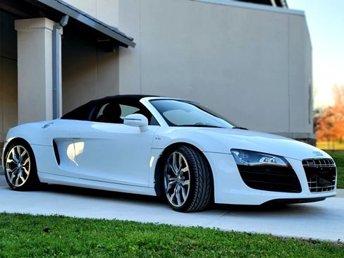 Used 2011 Audi R8 V10 image 21