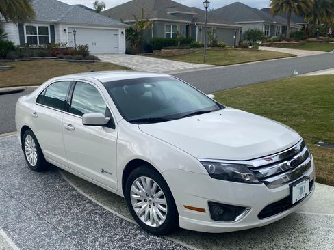 Used 2012 Ford Fusion Hybrid image 1