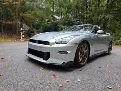 Used 2024 Nissan GT-R w/ Floor Mat Package