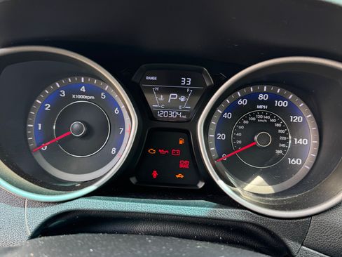 Used 2015 Hyundai Elantra Sport FWD image 5