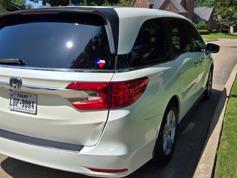 Used 2019 Honda Odyssey EX-L image 6