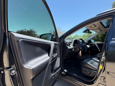 Used 2016 Toyota RAV4 Limited AWD/4WD image 24