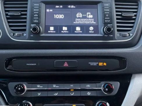 Used 2020 Kia Sedona EX image 6