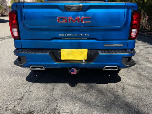 Used 2022 GMC Sierra 1500 Elevation w/ Elevation Premium Package image 5