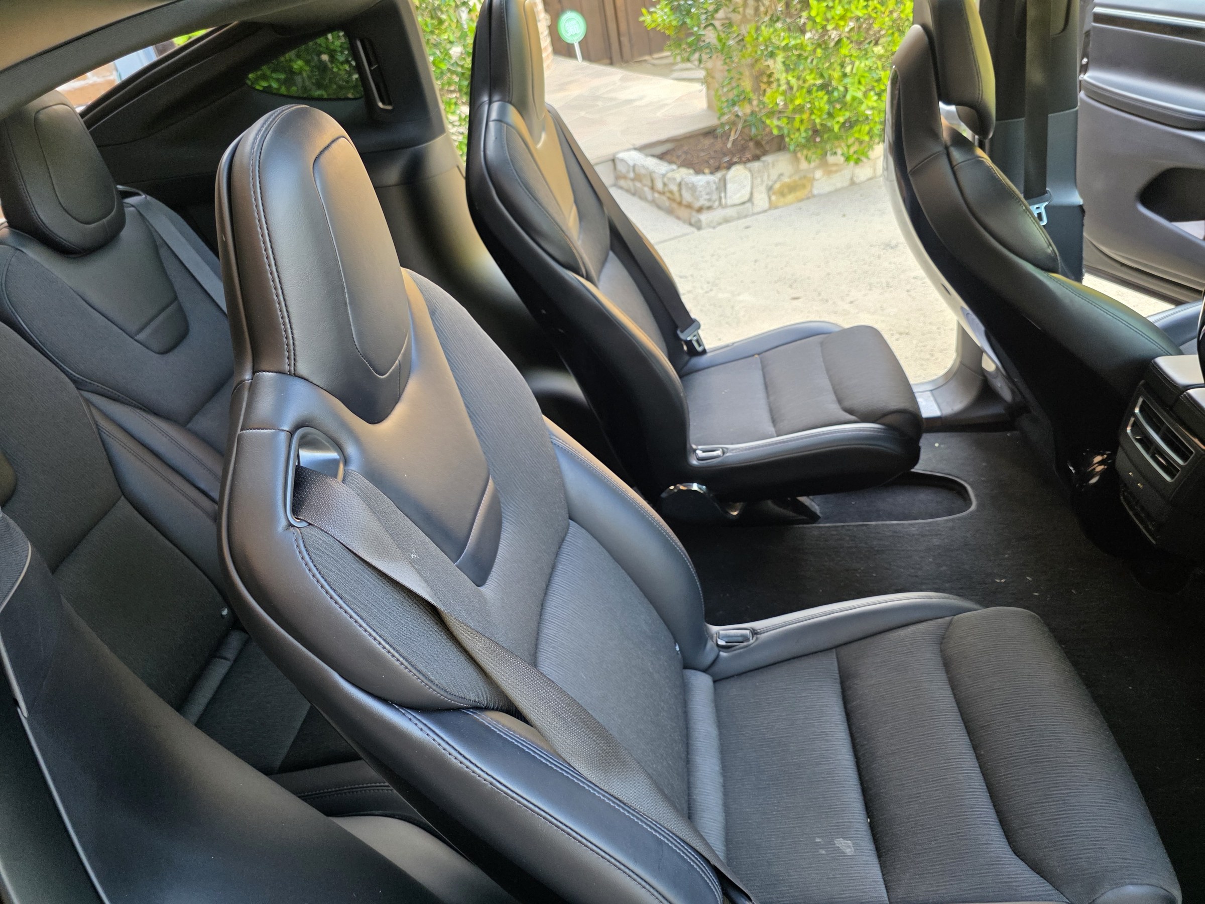 Used 2017 Tesla Model X 75D AWD/4WD image 6