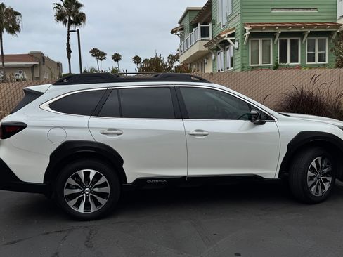 Used 2024 Subaru Outback Limited AWD/4WD image 2