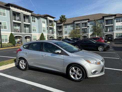 Used 2014 Ford Focus SE image 5
