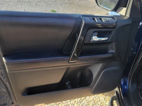 Used 2016 Toyota 4Runner Trail Premium image 22