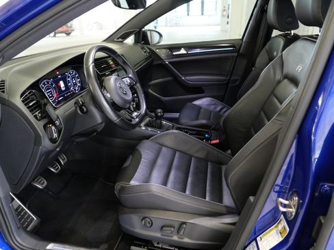 Used 2019 Volkswagen Golf R 4-Door AWD/4WD image 9