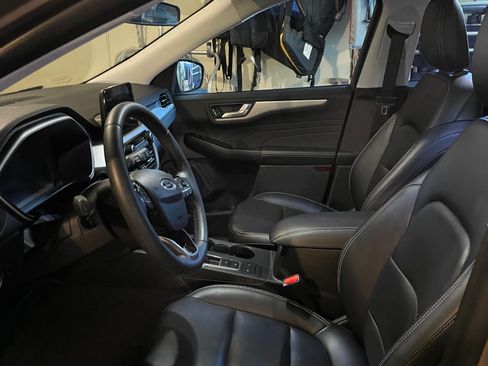 Used 2021 Ford Escape SEL w/ Technology Package AWD/4WD image 11