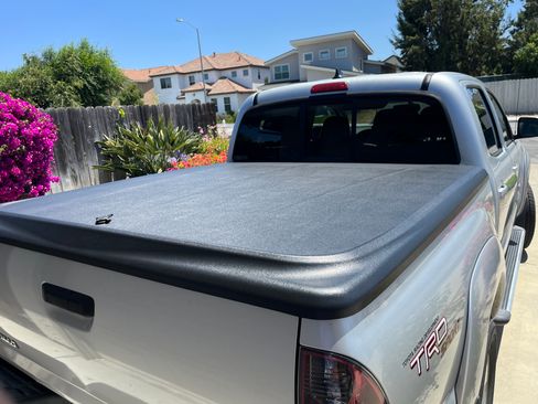 Used 2012 Toyota Tacoma PreRunner w/ TRD Sport Pkg RWD image 4