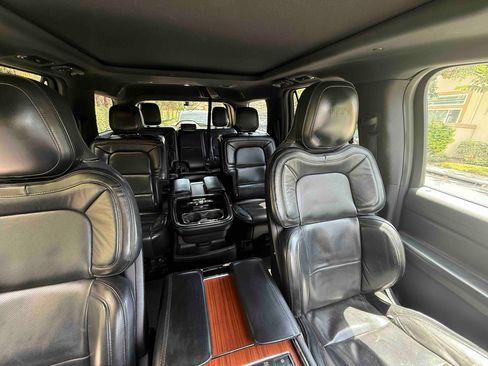 Used 2019 Lincoln Navigator Reserve AWD/4WD image 15