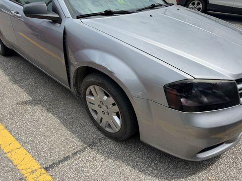 Used 2013 Dodge Avenger SE FWD image 12