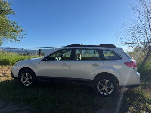 Used 2013 Subaru Outback 2.5i w/ Popular Pkg 1B AWD/4WD image 12