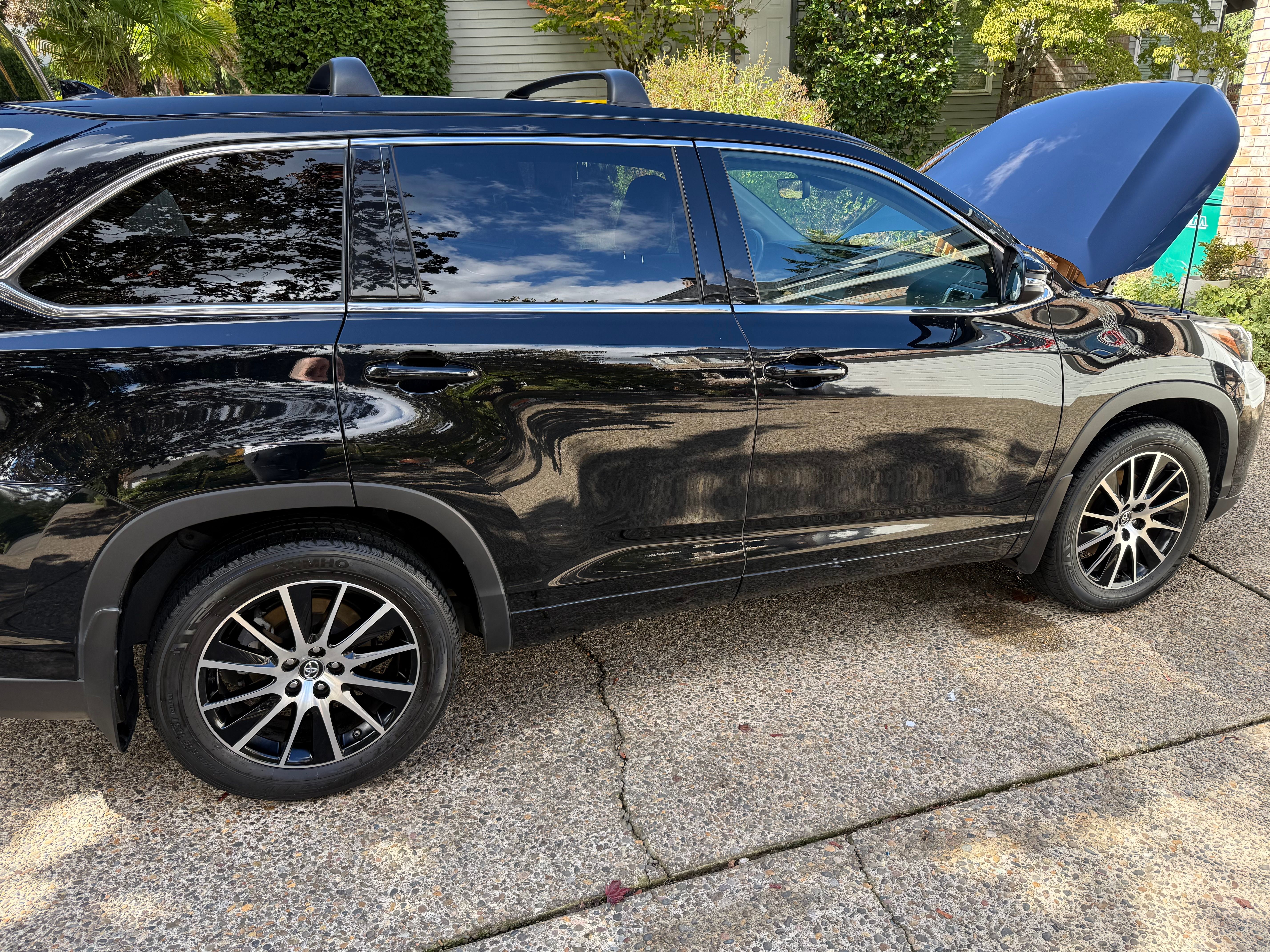 Used 2018 Toyota Highlander SE AWD/4WD image 5