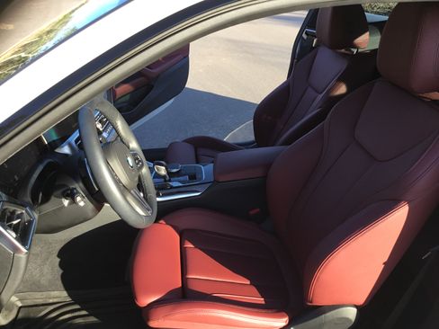 Used 2022 BMW 430i Coupe w/ M Sport Package image 22