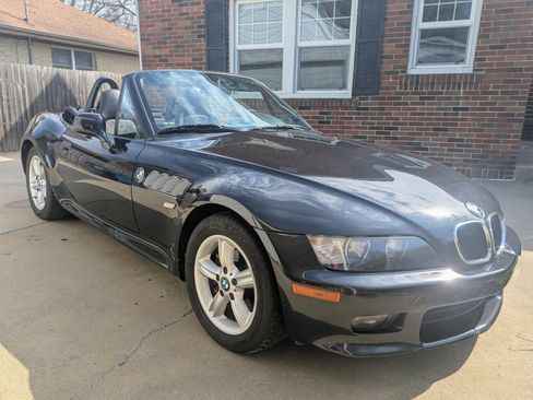 Used 2000 BMW Z3 2.5i image 2
