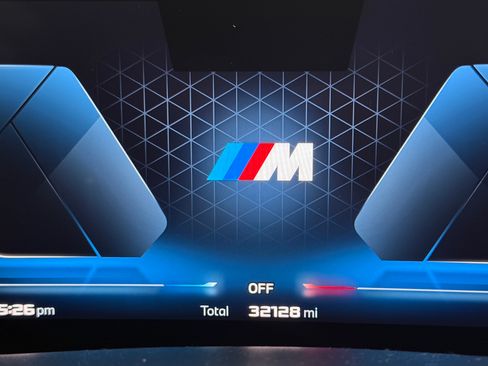 Used 2024 BMW X7 M60i w/ Executive Package image 10