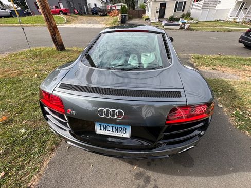 Used 2012 Audi R8 V10 image 8