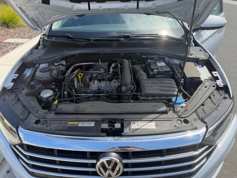 Used 2019 Volkswagen Jetta SEL FWD image 13