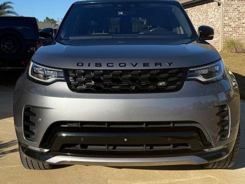 Used 2021 Land Rover Discovery S R-Dynamic image 6