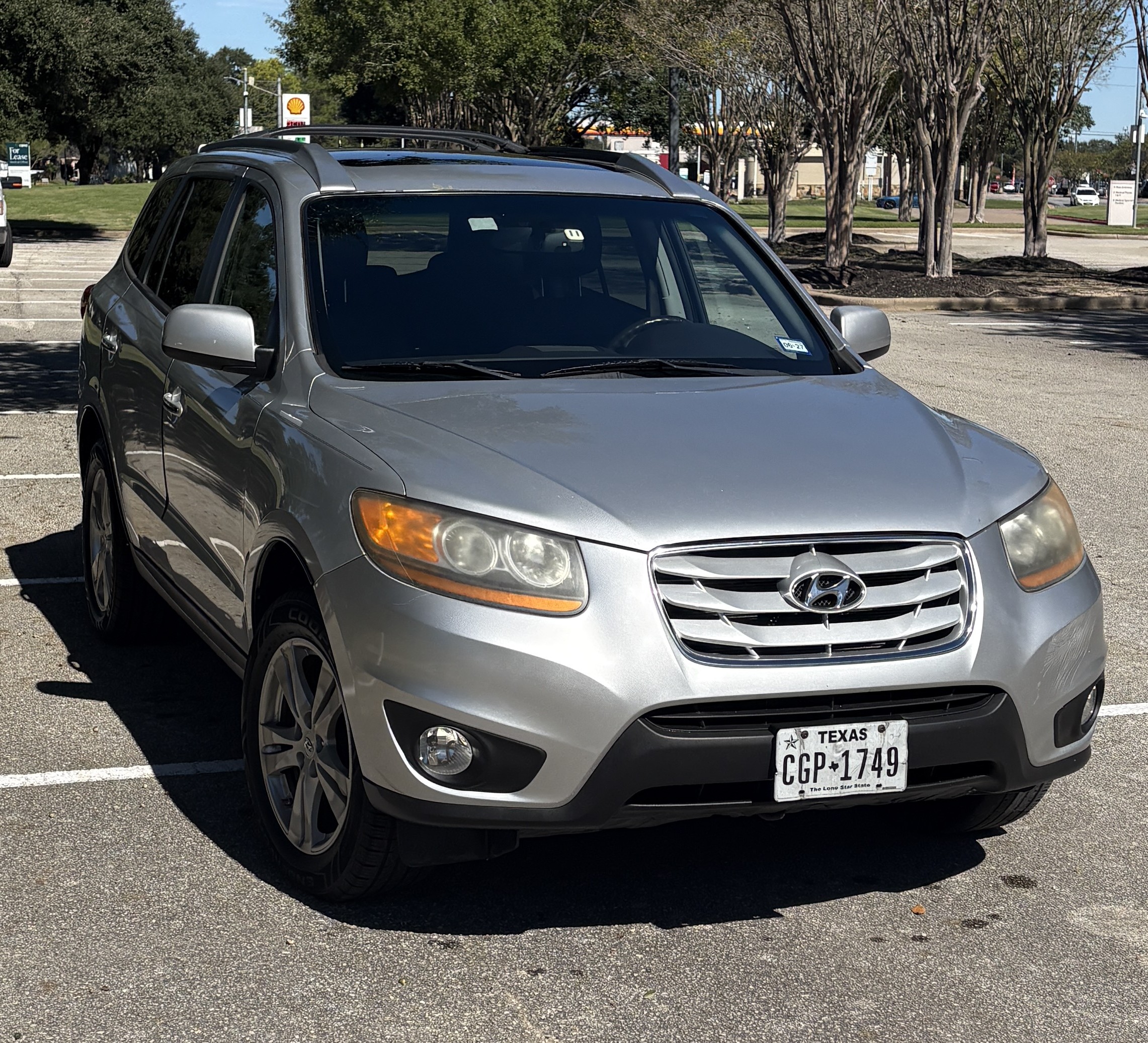 Used 2011 Hyundai Santa Fe Limited FWD image 4