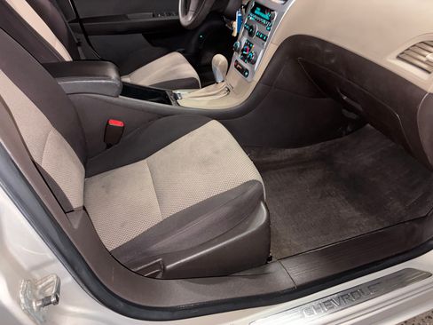 Used 2009 Chevrolet Malibu LS FWD image 15